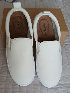 Maurices White Slip-On Canvas Sneakers /Size 8.5